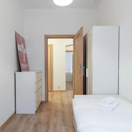 Strzelecka 4room Retreat Apartment *