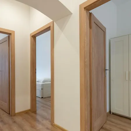 Strzelecka 4room Retreat Apartment Katowice